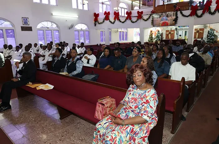 The Governor General attends a Church Service of Thanksgiving and Praise