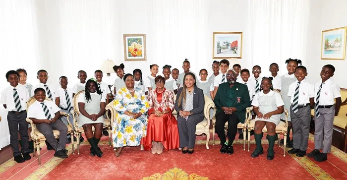 Queen's College Grade 4 students and teachers welcomed at Government House