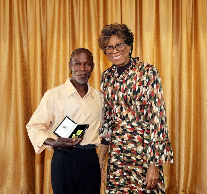 The Governor General recognizes the work of staff at an Awards Luncheon