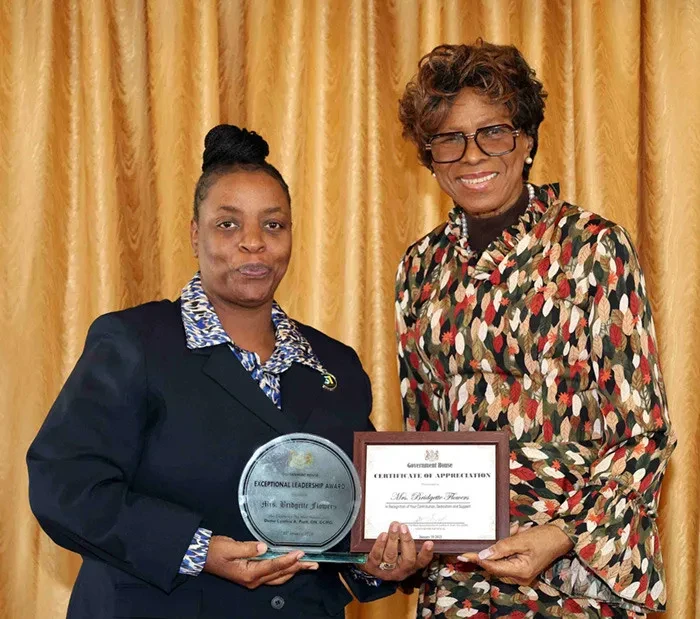 The Governor General recognizes the work of staff at an Awards Luncheon