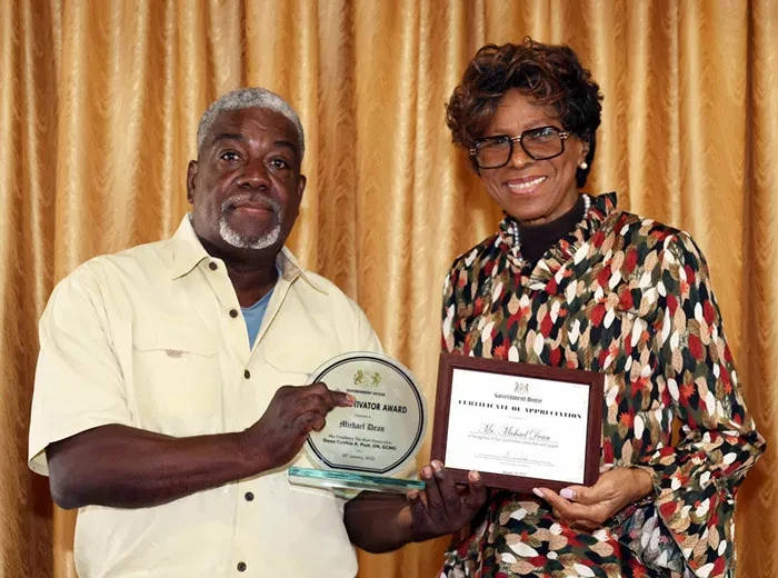 The Governor General recognizes the work of staff at an Awards Luncheon