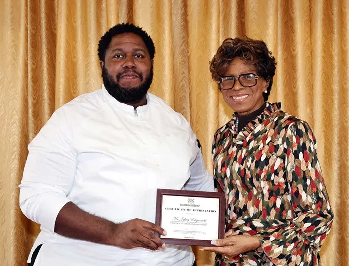 The Governor General recognizes the work of staff at an Awards Luncheon