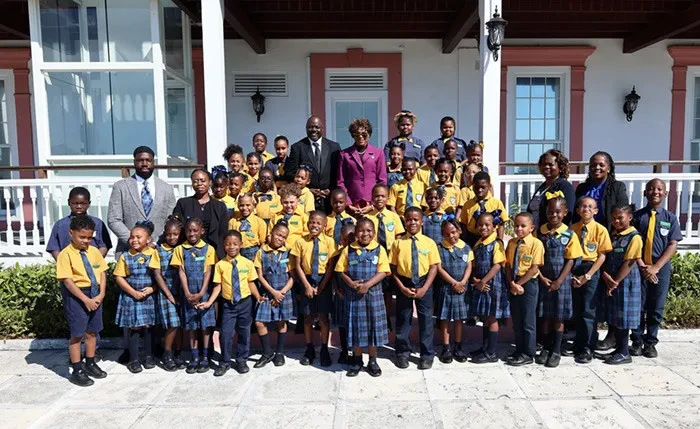 The Governor General welcomes Palmdale Primary Honour Roll students