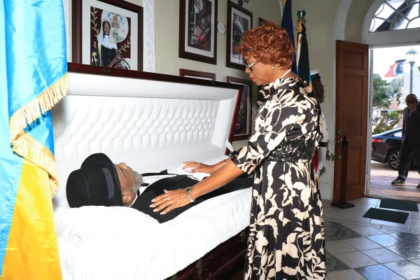 The Governor General pays respects to the late Rodney Moncur, JP, former Senator